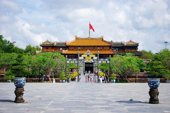 4-Day Private Central Vietnam Tour from Da Nang: Hue, My Son, Hoi An - Day 1: Marble Mountains, Cham Sculpture, and Hoi An Ancient Town