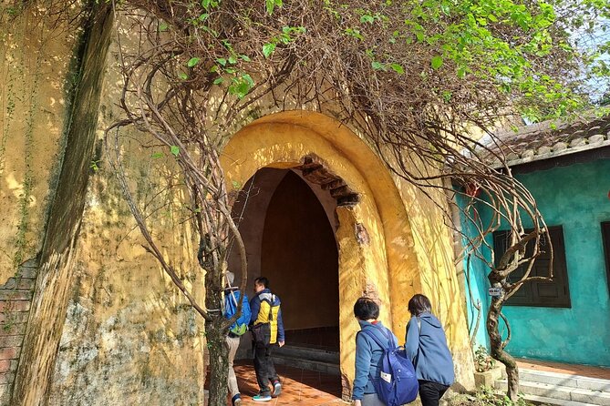Ba Na Hills & Golden Bridge: Private Return Transfer from Da Nang - Price and value: $40 for transport, not for admission