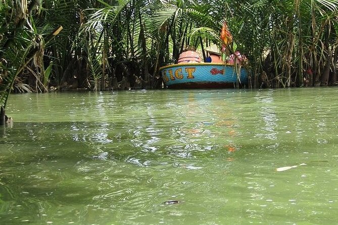 Basket Boat Tour from Da Nang/HoiAn by Lunch & Cafe Class Private - The “private” factor: why small groups can feel more fun