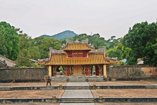Best Tour/Transfer to Hue Imperial City from Da Nang/ Hoi An - Lap An Lagoon: a calm break between the mountains and Hue