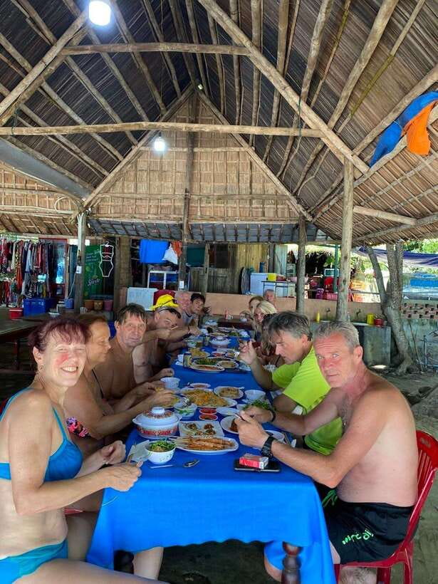 Cham Island: Snorkeling Tour by Speed Boat From HoiAn/DaNang - Hon Nhon Beach Snorkeling Time: Coral Reefs, Fish, and What to Do First