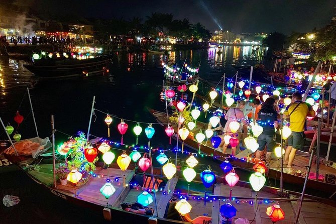 Coconut Basket boat, City tour, Boat ride, Night market from DN - Hoi An Night Market: what you’re doing besides shopping