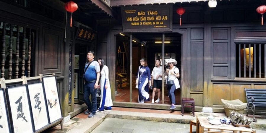 COOKING CLASS -BASKET BOAT - Lantern-making with local people: your handmade keepsake