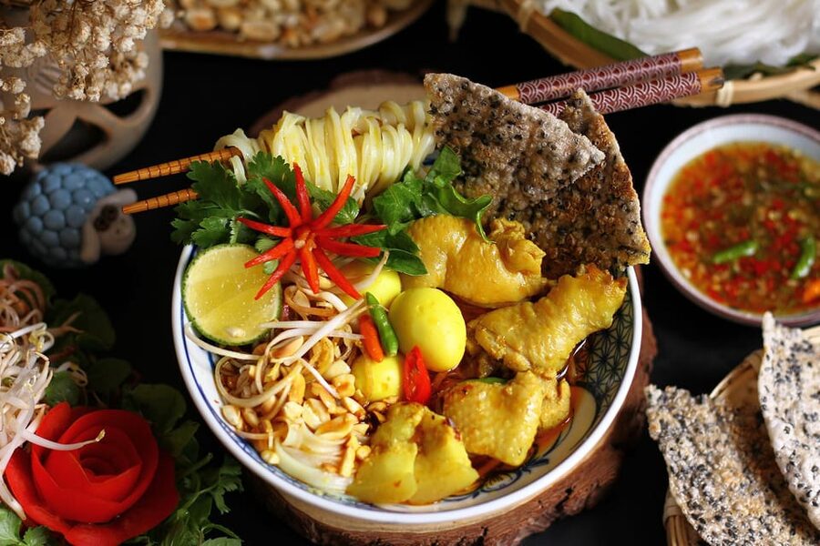 Da Nang: 4 hours city exploration and local food tour - Should You Book This Da Nang Motorcycle Food-and-Sightseeing Tour?