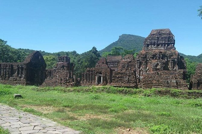 Da Nang Airport or City to Hoi An City or Vice Versa- Private Car - Stop 1: Da Nang pickup and getting moving fast