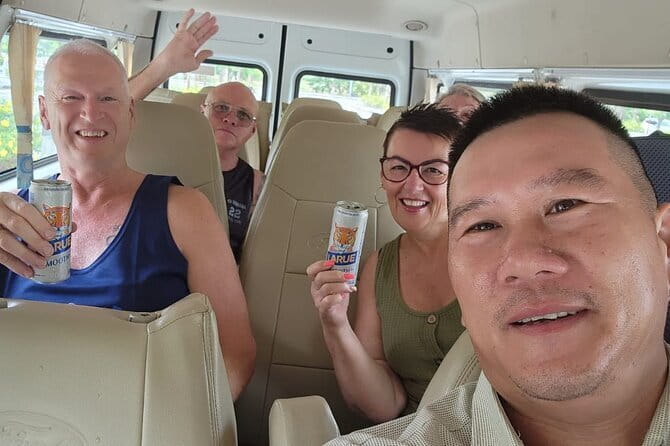 Da Nang Airport Transfer to Hoi An - Meeting points: how you actually find the driver