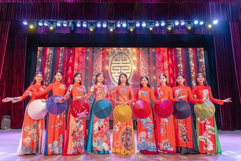 Da Nang: Ao Dai Show - Folk dance plus martial arts: elegance with bite