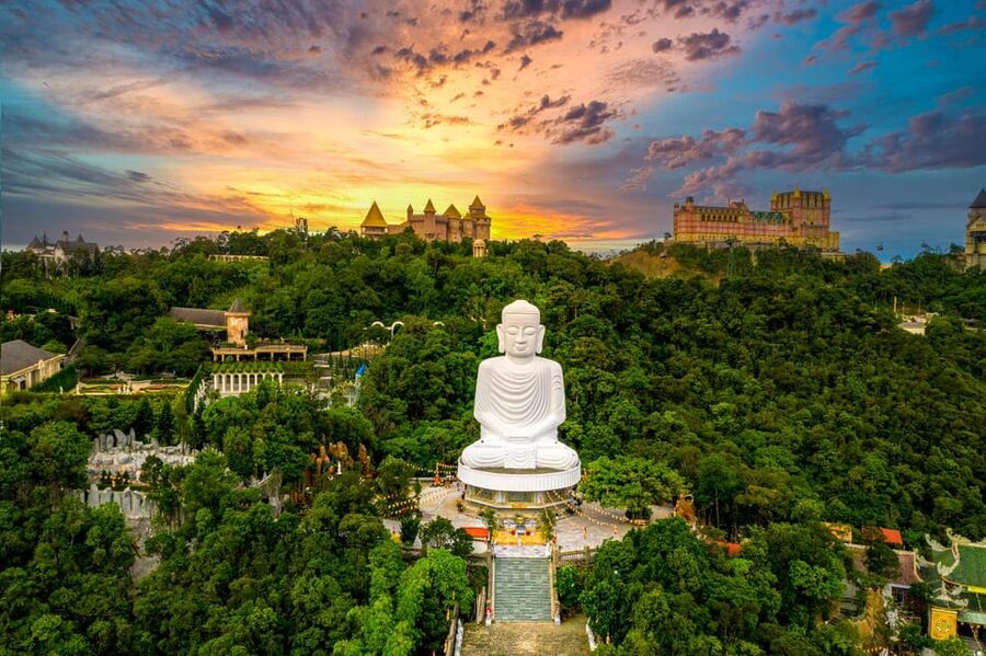 Da Nang: Ba Na Hills Cable Car and Golden Bridge Small Group - Your 7-hour park time: how to choose what to see first