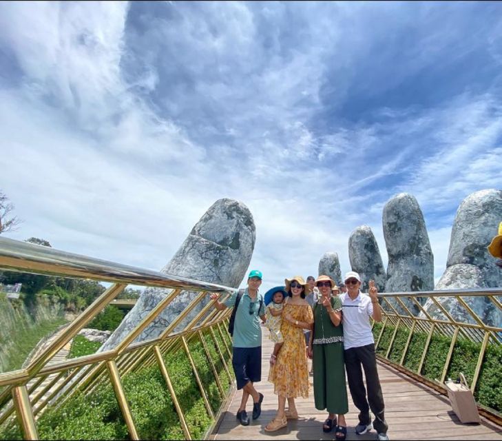 Da Nang - Ba Na Hills Tour - Golden Bridge - Cable Car Ride - Golden Bridge on the giant hands: how to get the best experience