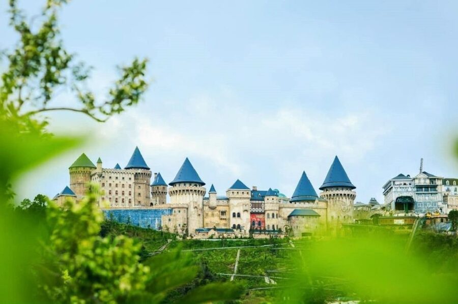 Da Nang: Ba Na Hills Tour with Cable Car Ride - French Village or Fantasy Park: pick your afternoon energy