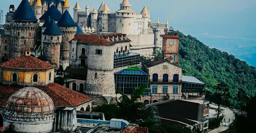 Da Nang: BaNa Hills & Golden Bridge Day Tour With 5 options - Golden Bridge and Ba Na Hills in One Day: what you’re really buying