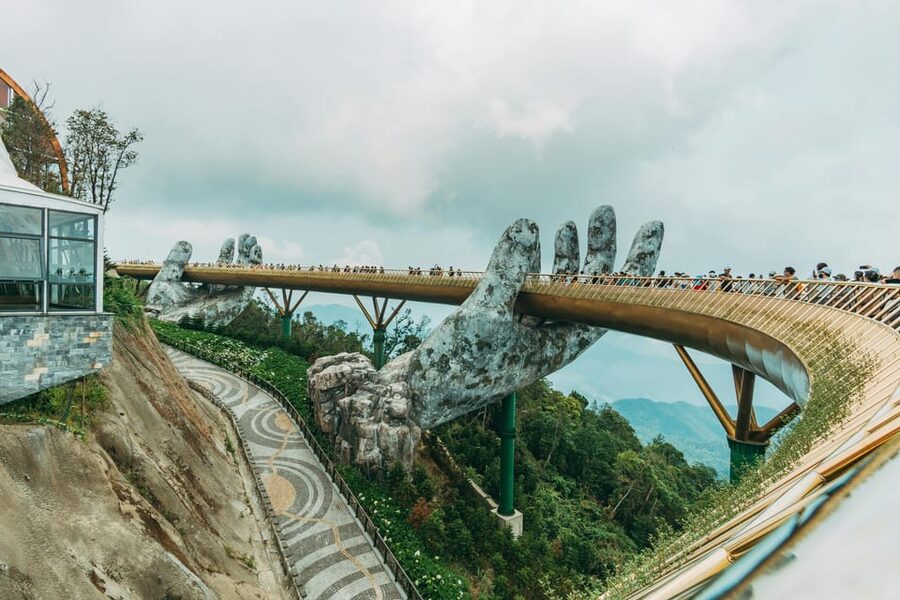 Da Nang: BaNa Hills & Golden Bridge Day Tour With 5 options - Pickup, timing, and the cable car rhythm (so you don’t burn your day)