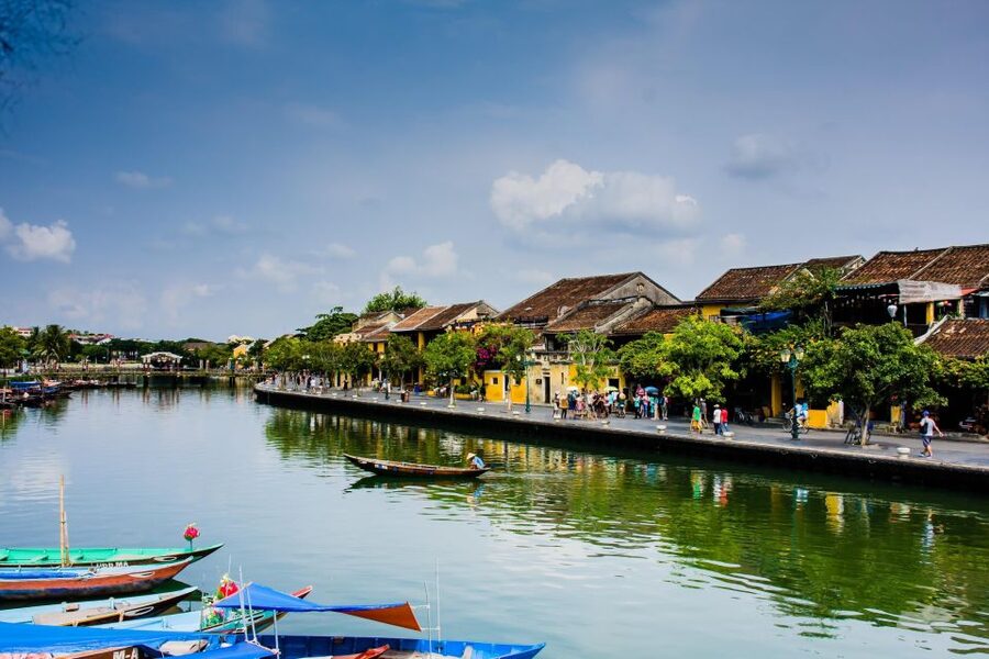 Da Nang : Basket Boat Ride - Hoi An City - Release Lantern - Hoai River evening boat ride and flower lantern release