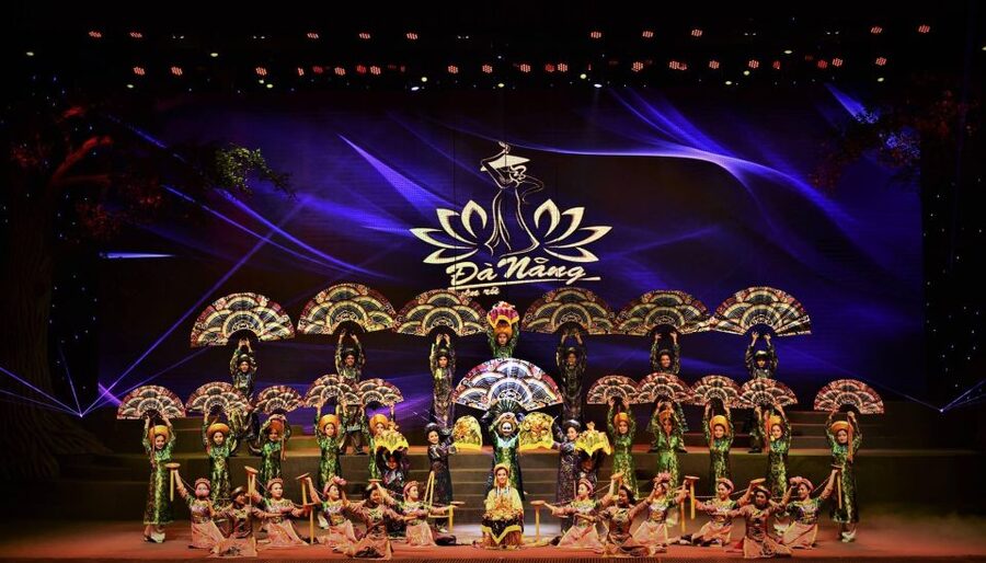 Da Nang: Charming Danang Show Ticket - The Contemporary Venue: Big Stage Views and Quick Auto-Cue Screens