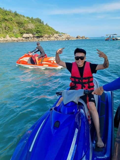 Da Nang: Coral Snorkelling and Jetski Experience - Canoe time and Rocky Beach stops: where you get breathing room