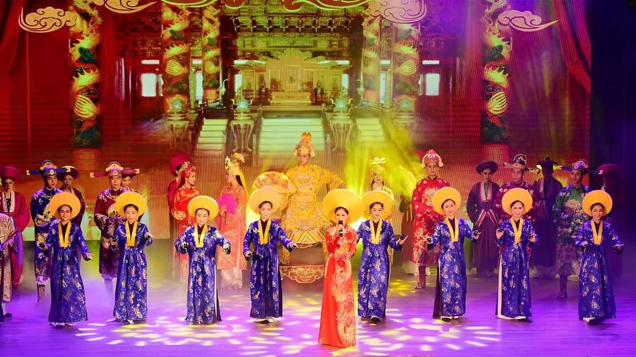 Da Nang: Da Nang Charming show ticket - Dan bau solo: the one segment that lingers after the lights come up