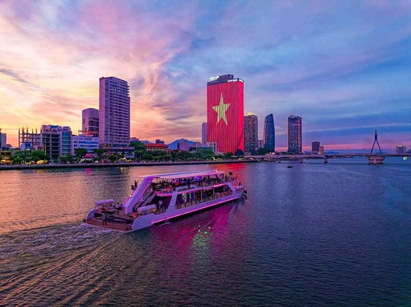 Da Nang: Experience a Magical Sunset Dinner Cruise in DN Bay - Food and Drinks: The Set Menu, Wine, and What You’re Really Paying For