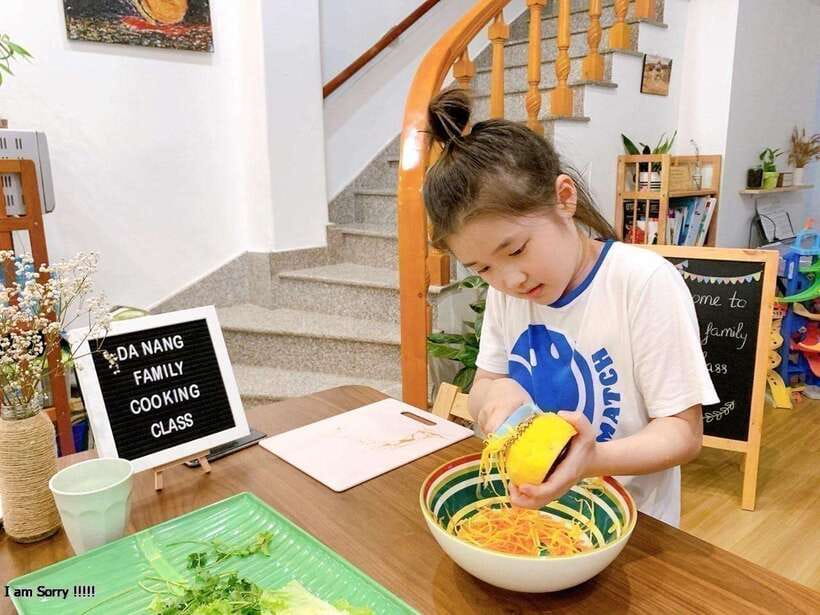 Da Nang Family Cooking Class - with Local Family in Da Nang - Menu II: Bánh Xèo and Pho Bò for the Noodle Lovers