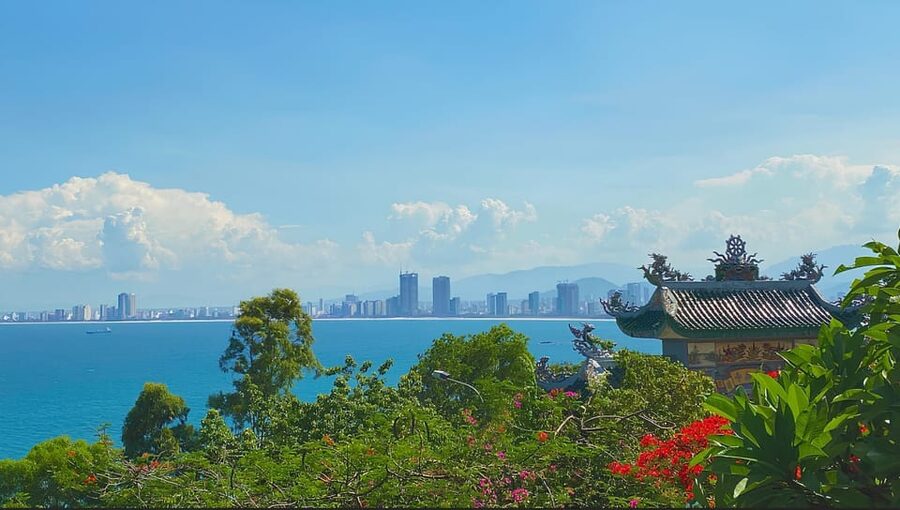 Da Nang Half day City Tour: Linh Ung, Marble & Am Phu Cave - Lunch at midday: what you’re really paying for