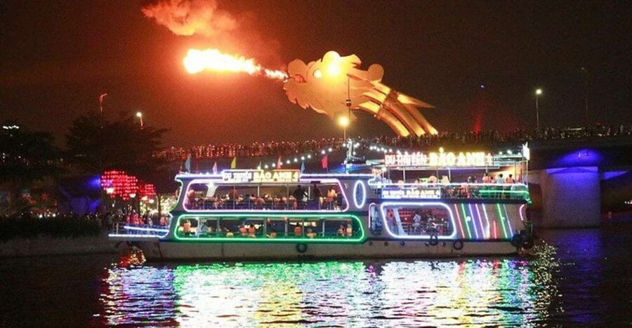 Da Nang: Han River Local Cruise by Night - Your Best Viewing Plan: Seating, Rail Spots, and Where to Stand