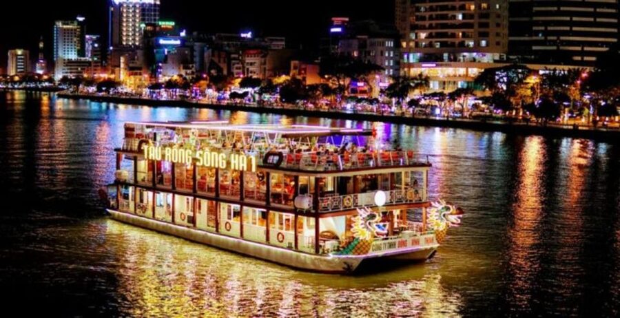 Da Nang: Han River Night Boat Trip with Show on Weekends - Han River at night: why a boat beats standing on land