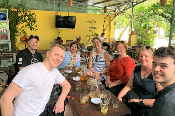 Da nang Helping Hand Food Trail (Da nang Food Tour) - Guides who act like friends (and name-dropped for a reason)