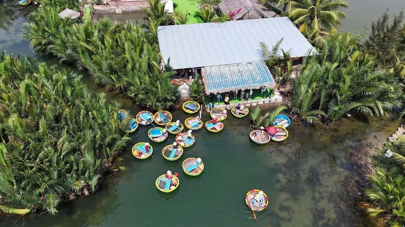 Da Nang: Hoi An Ancient Town, Coconut Jungle & Lanterns - The colorful character of Hoi An lanes (and why craft shops are included)