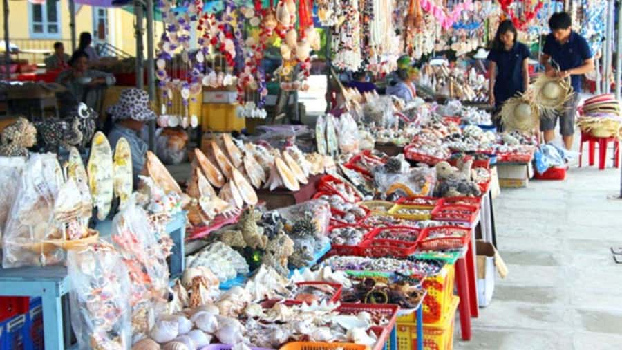Da Nang/Hoi An:Explore Cham Island and Snorkeling tour 1 Day - Bãi Làng and the island heritage stops: what you’re really touring