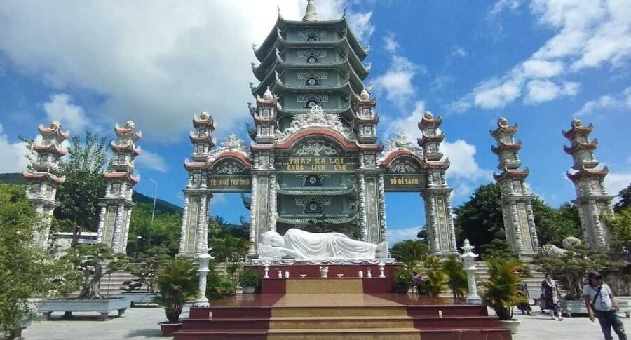 Da Nang/Hoi An: Lady Buddha -Marble Mountain - Am Phu Cave - Marble Mountains: steps, tunnels, and the two ways to do it