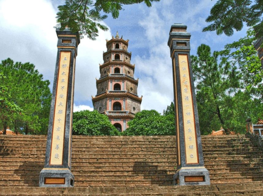 Da Nang: Imperial City of Hue Day Trip with Lunch and Ticket - Hue Citadel: the UNESCO heart of the Nguyen dynasty