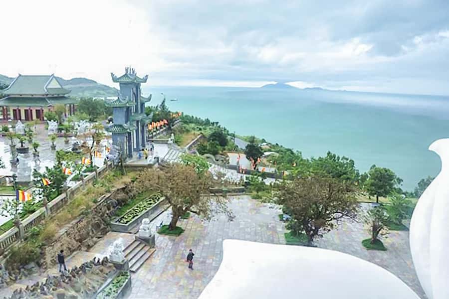 Da Nang: Lady Buddha, Marble Mountains, and Am Phu Cave Tour - Marble Mountains: five elements, caves, and temple climbs