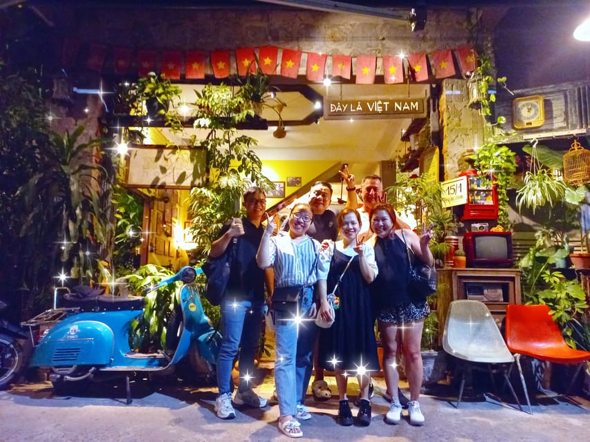 Da Nang: Local Street Food Walking Tour - Your guide turns the night into something you can reuse