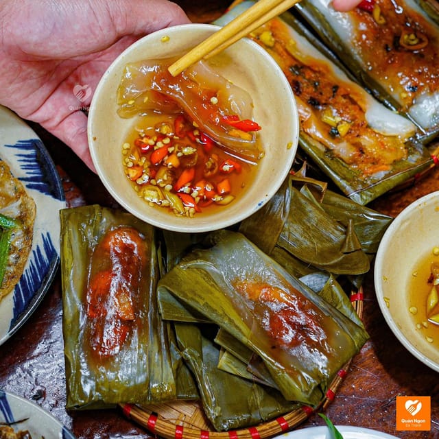 Da Nang: Local Street Food Walking Tour - Comfort and pacing: rain, roads, and not over-ordering