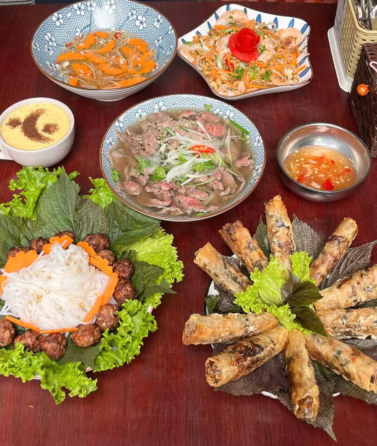 Da Nang: Making 5 Vietnamese dishes with Local Market Trip - The Feast, the Certificate, and What You Take Home