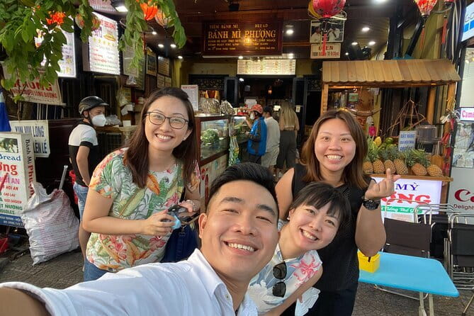 Da Nang Motorbike Tour with Local Guide-Food, Culture-Hidden Gems - Bánh Xèo Bà Dưỡng: crispy pancake dinner done right