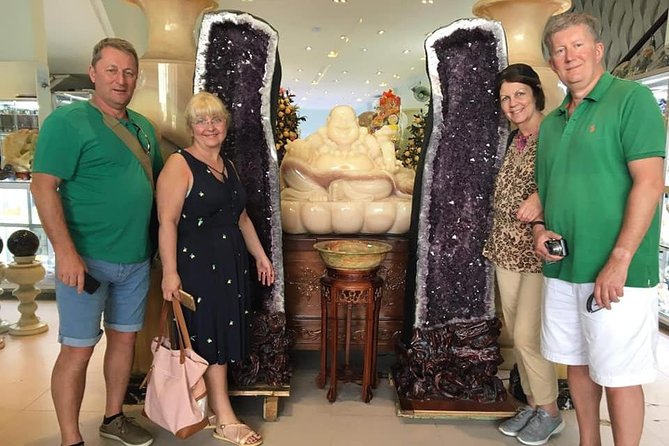 DA NANG NIGHTLIFE Tour with MARBLE MOUNTAIN & LADY BUDDHA STATUE, DRAGON BRIDGE - Dinner in Da Nang: traditional Vietnamese food with the evening pace built in