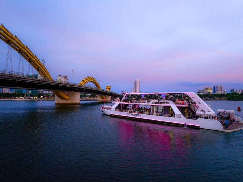 Da Nang: Poseidon Cruise with Dinner and Dragon Bridge Show - Picking the right time: sunset cruise vs dinner with the Dragon Bridge show