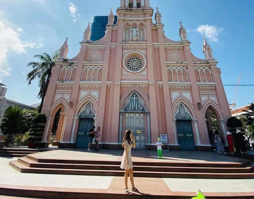 Da Nang: Private & All-Inclusive Instagram Tour - Ba Na Hills cable car: the ride that sets the tone