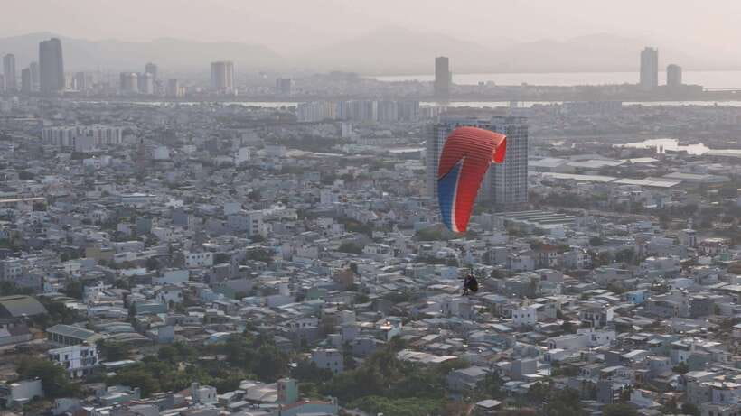 Da Nang Private paragliding experience on Monkey Mountain - What to bring, what to avoid, and who shouldn’t do it
