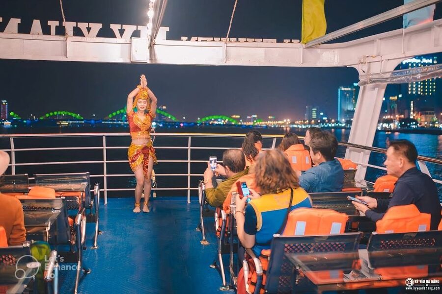 Da Nang: Scenic Han River Night Cruise On My Xuan Cruise. - Entering Da Nang From the Water: What the Night Cruise Feels Like