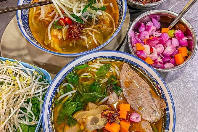 Da Nang Street Food Private Tour With Local Students - Your guides: local students who bring the food story