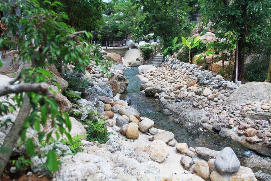 Da Nang: Than Tai Hot Spring Park E-Ticket - BBQ buffet and on-site food reality: plan to season yourself