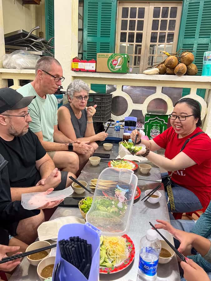 Da Nang Vegetarian Food Walking tour - Four vegetarian dishes (and why variety beats just one big meal)