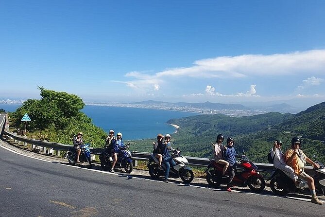 Danang - Hoi An - Hue Transfer via Hai Van Pass & Golden Bridge - Hai Van Pass viewpoints: short breaks that make the road worthwhile