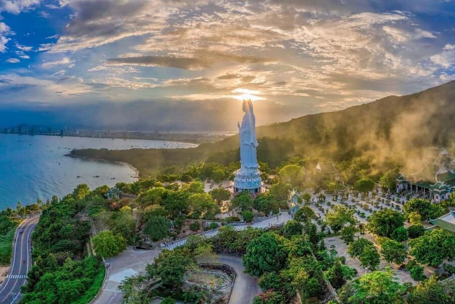Danang: Hoi An, Marble Mountains or Bay Mau Coconut Forest - Hoi An Ancient Town at Night: Lantern Walk, Shopping Time, and Dinner