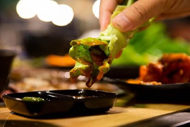 DaNang Night Foodie Tour-Sighseeing with Aodai Lady Rider Private - How the 5-dish vs 7-dish menu tasting works