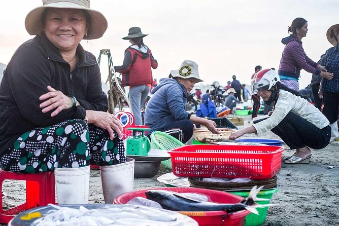 Danang On the Waterfront Photo Tour - Stop 1: Danang City Beach—coracle boats, market sorting, and real movement