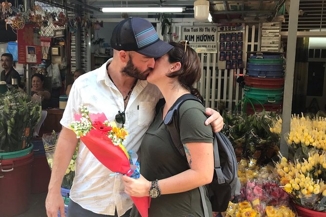 Danang Private Walking Food Tour - 6 PM Street Food Timing: Why This Tour Works at Night
