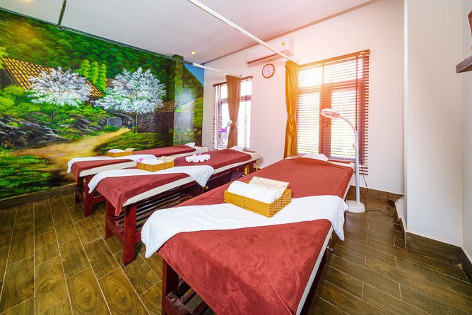 Dry Deep Bodywork (Dry | Thai–Shiatsu based) - Price and Value: Why $32 for Deep Work Can Be a Smart Choice in Da Nang