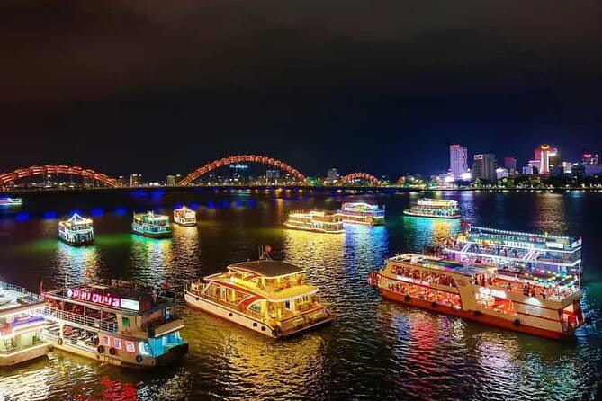 Experience Da Nang Han River Local Cruise by Night - A low-price Da Nang night cruise with big-light payoff